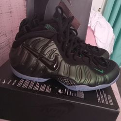 Nike 2025 Sz 11 New 200$ 
