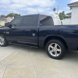 2016 Ram 1500 Crew Cab Low Miles On Motor