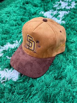 Eazyla San Diego hat