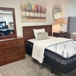 🛏️ Full-Size Bedroom Set – Bed, Dresser with Mirror, and Mattress $299.99 🛏️