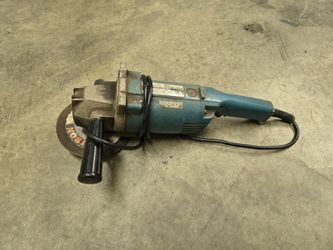 Makita 9609NB Disc Grinder, new cord, works great
