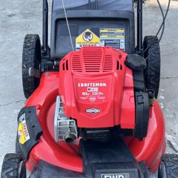 Craftsman Lawnmower Like New. Gas Powered and Push Lawn Mower.