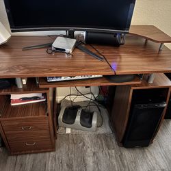 Computer Desk And Chair 