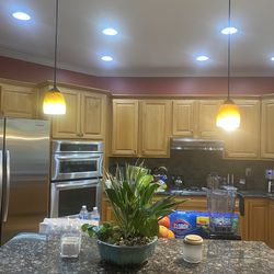Kitchen 45inch Round Tables with 4 chairs and 2 matching Bar stools