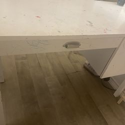 Desk for free