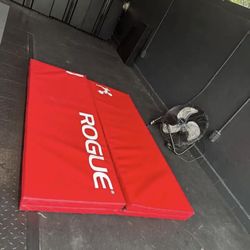 Rogue Gym Mat/ crash mat Foldable $200