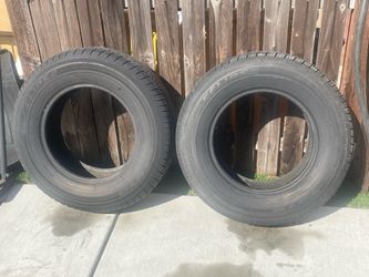 (2) Eclipse Toyo 205/70R14–$40