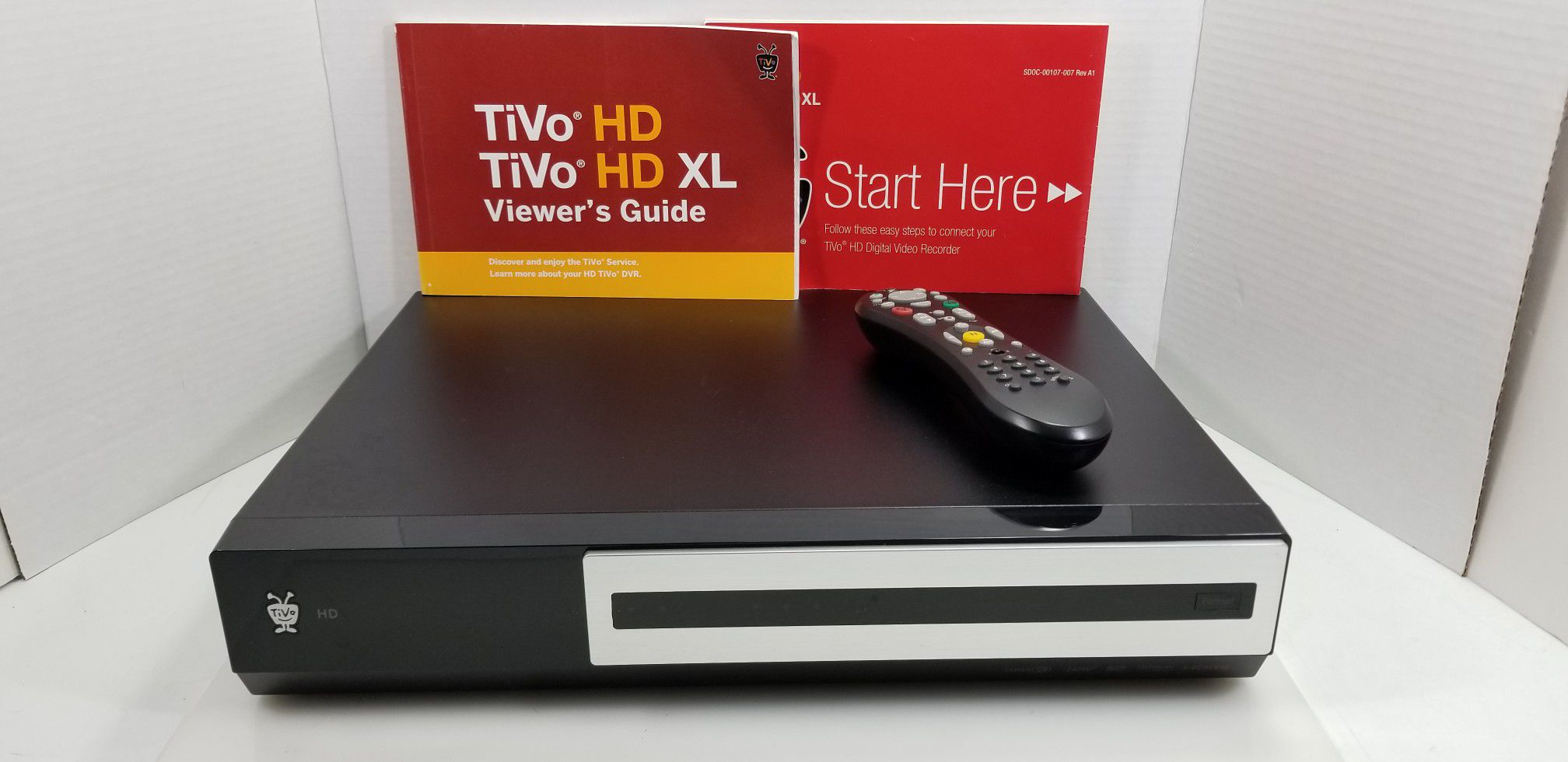 TiVo ® Series 3 HD HDTV DVR TCD652160 160GB w/ Product Lifetime Service & Remote