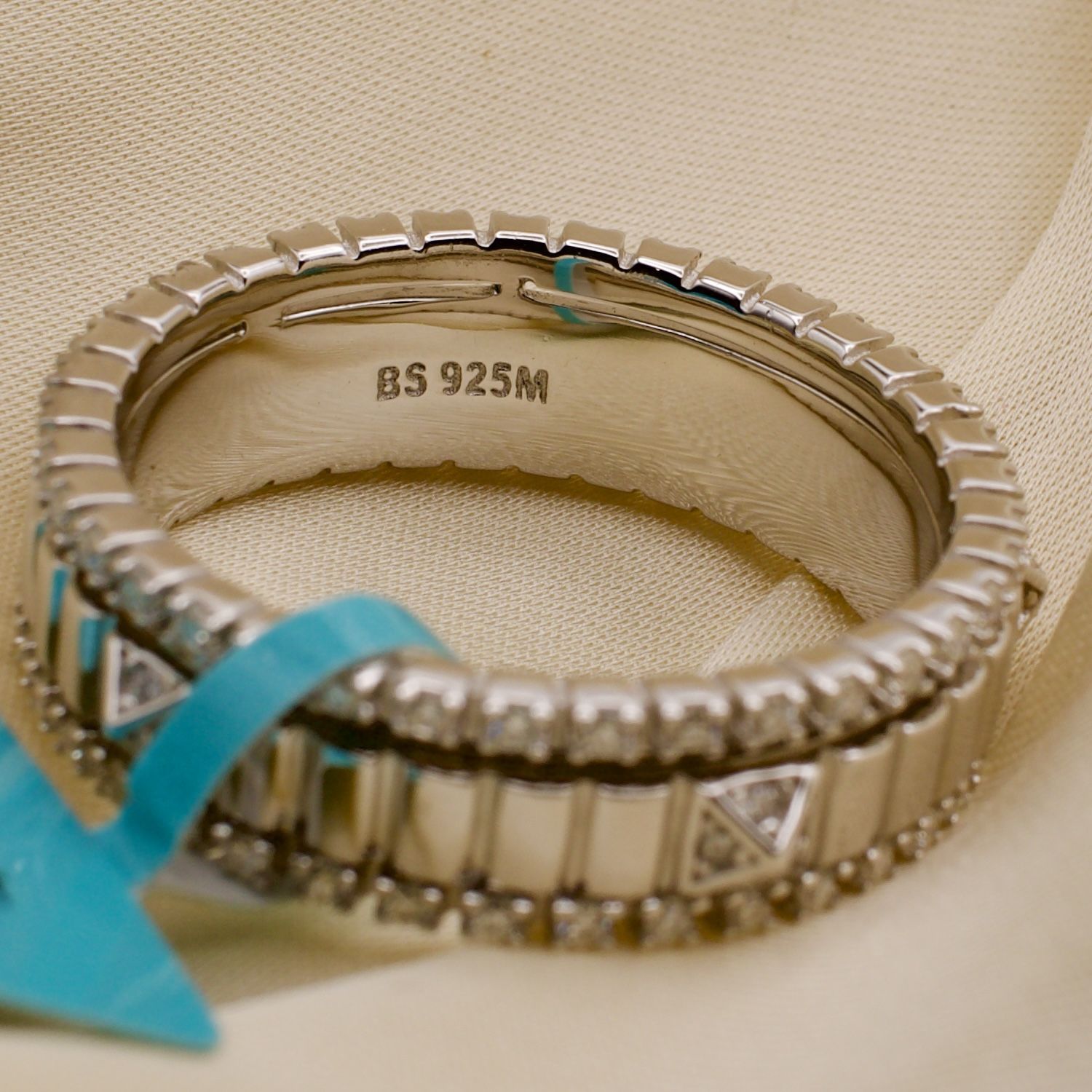 Size 10 women’s Ring