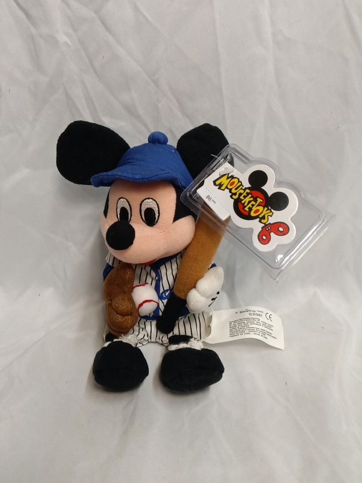 The Disney Store Mickey Mouse Plush Baseball Player Bean Bag 8" Toy Beanie W Tag