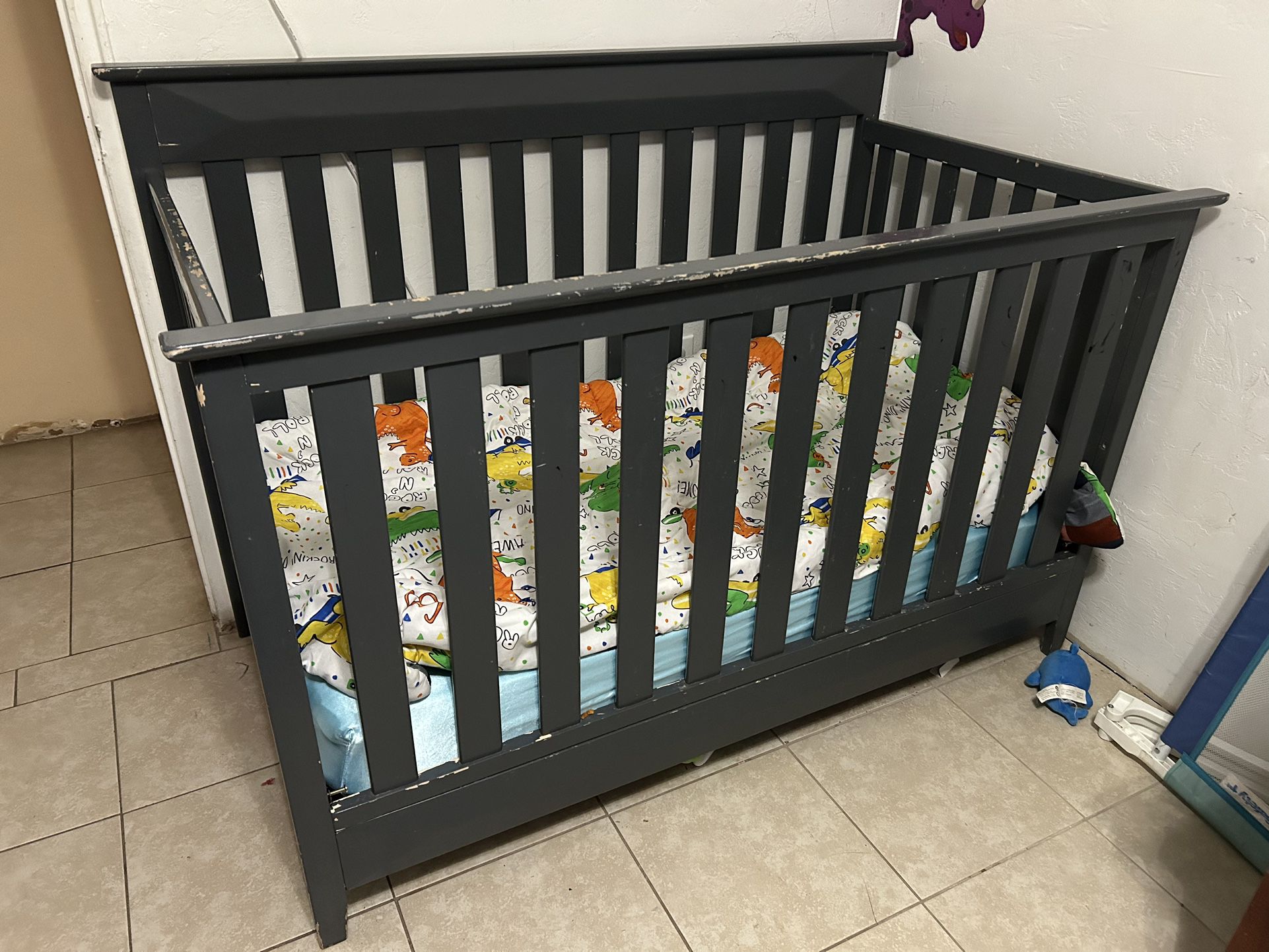 Convertible Baby Crib