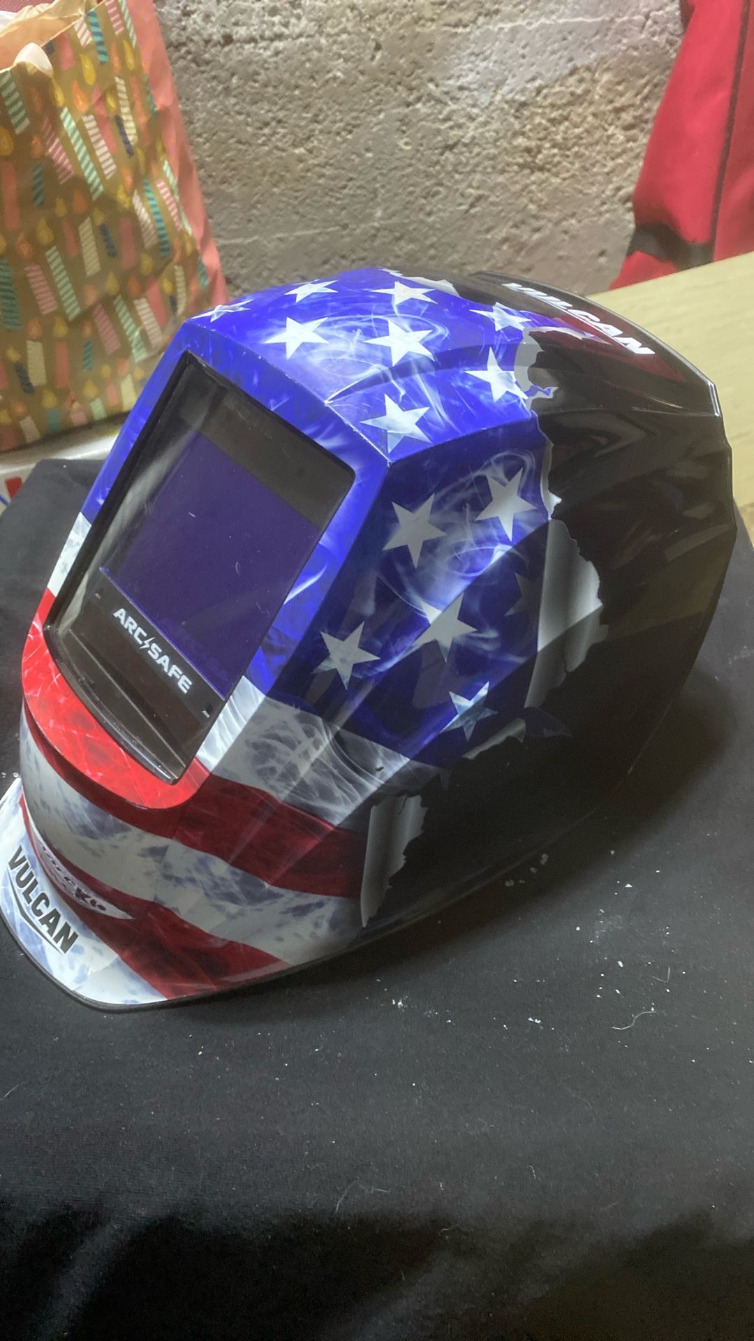 10.1 sq. in. ARCSAFE Auto-Darkening Welding Helmet with American Flag Design