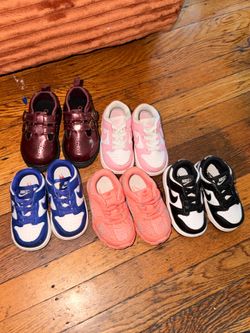 Size 4C children’s sneakers