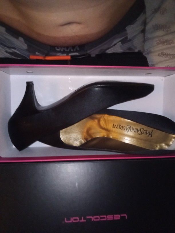 YvesSaintLaurent Pumps size 9 womens