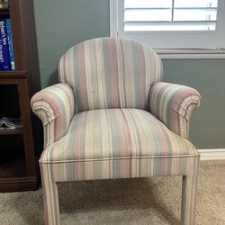 2 sofa cream with cushions