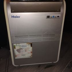 Haier Portable Air conditioner/Dehumidifier 