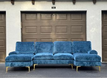 🛋️ Sectional Couch/Sofa - Fabric - Delivery Available 🚛