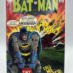 Batman 215 DC Comics Frank Robbins Irv Novick Silver Age 1969
