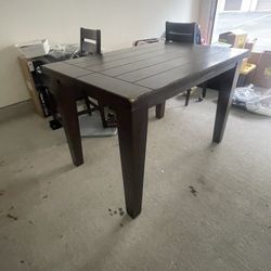 Dining Table & 4 Chairs