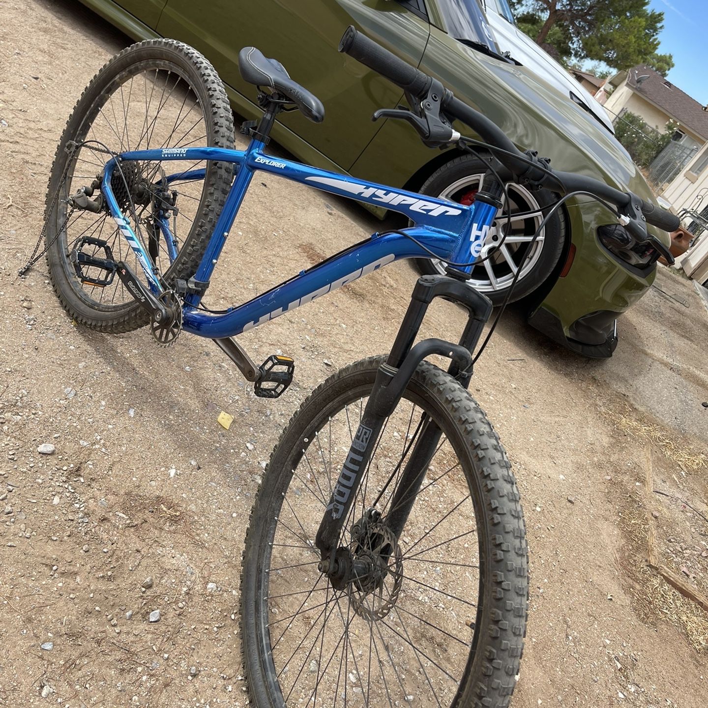 Hyper 29 explorer men's on sale hardtail mountain bike