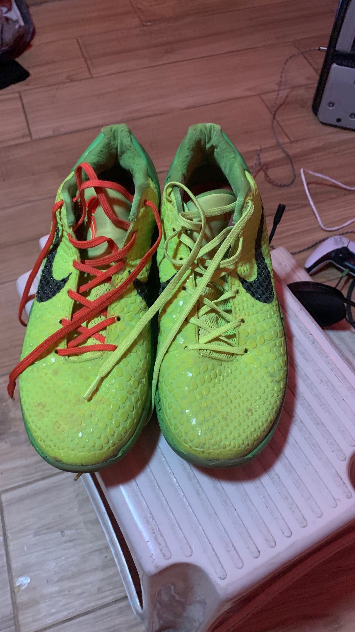 Kobe Grinches