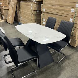 Modern Stylish Sintered Stone Dining Table with 4 Chairs