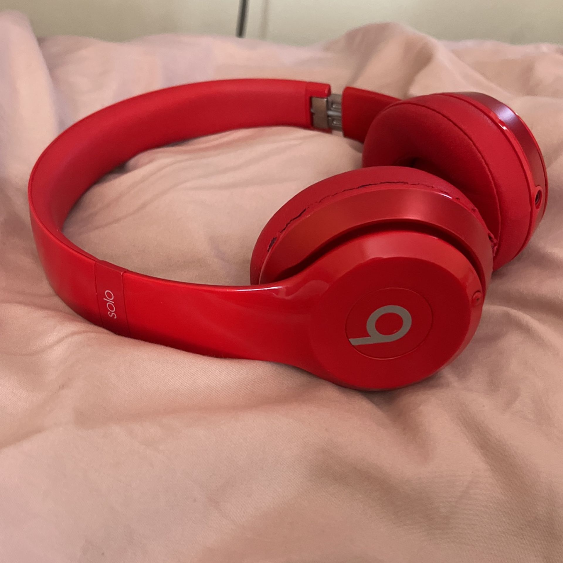 2016 Beats Wireless Headphones