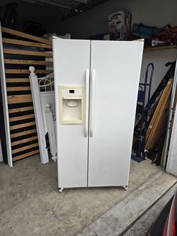 GE 22 Cu. Ft. Side-by-Side Refrigerator