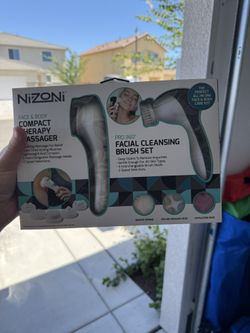 Facial Cleaning Brush