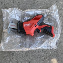 Milwuakee M 12 Hackzall