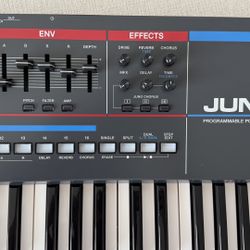 Roland Juno X - MINT