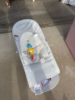 Baby bjorn bouncer