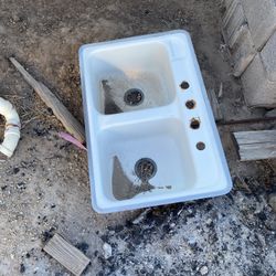 Metal Ceramic Heavy Vintage Sink 