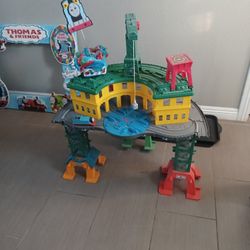 Kids Train Play Tracks