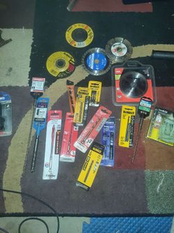 Milwaukee angle grinder and accessories