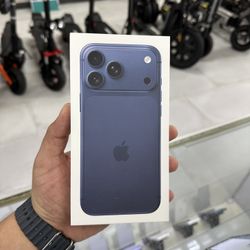 iPhone 17 Pro Max Unlocked 256GB! Finance For $50 Down Payment!!