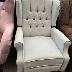 Wingedback Recliner