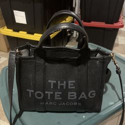 Marc Jacobs  Purse Leather /Crossbody Tote Bag Handbag - Black- The Tote Bag