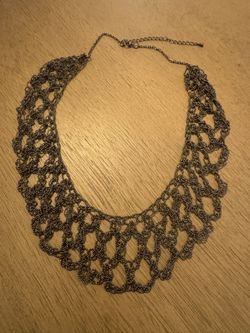 Pretty Bib Necklace, Like New
