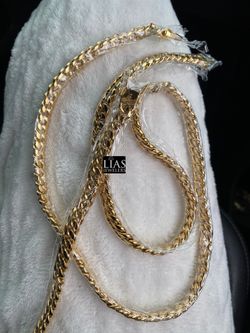 Brand new 18k Yellow Gold Filled Cuban Link Chain And Bracelet Set  