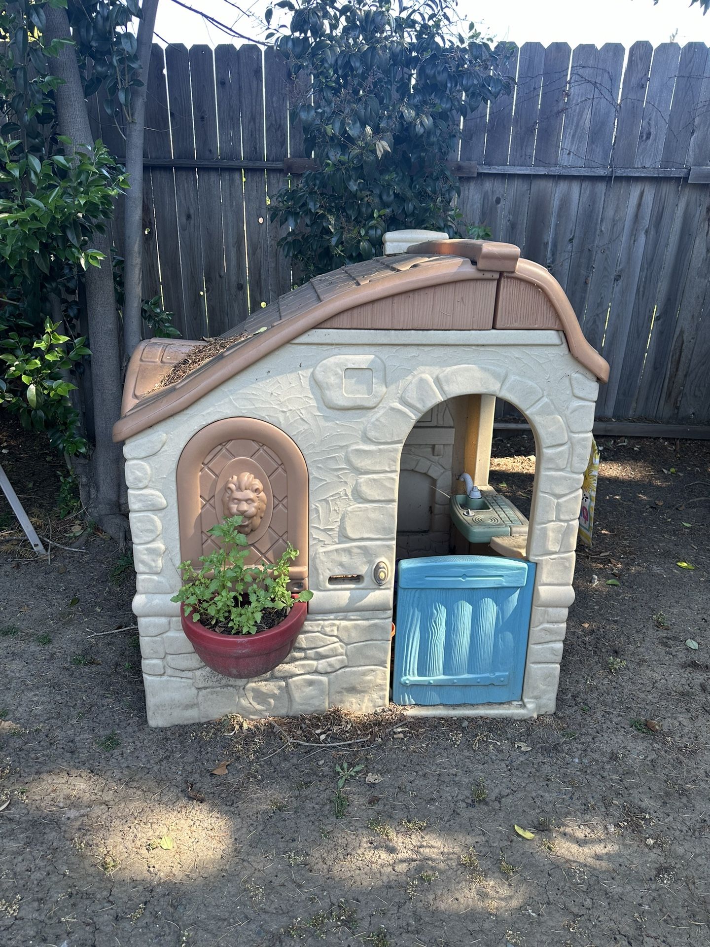 Kids Playhouse