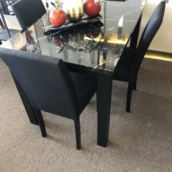 5pc Dining Room Table Set 