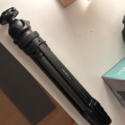 HEIPI 3-IN-1 TRAVEL TRIPOD - W28