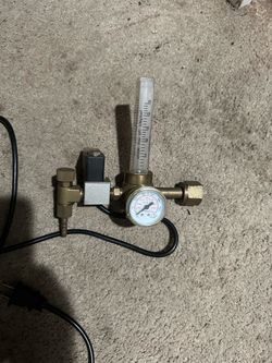 CO2 regulator