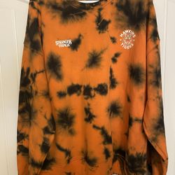Stranger Things H&M Collab T-Dye Hawkins Tigers Pullover Sweatshirt Sz Large; Orange/Black