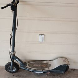 RAZOR MOTORIZED SCOOTER