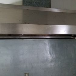 Restaurant Hutch