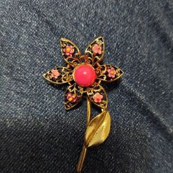 Vintage Gold Tone Pink Flower Brooch