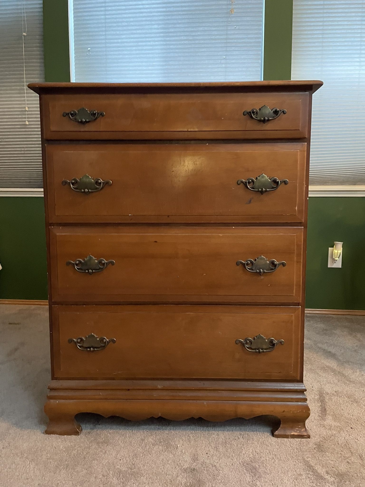 Dresser