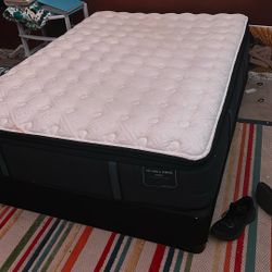 Full Size Mattress And Box Spring